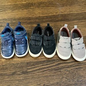 Toddler boy sneaker bundle size 8C Nike and old navy